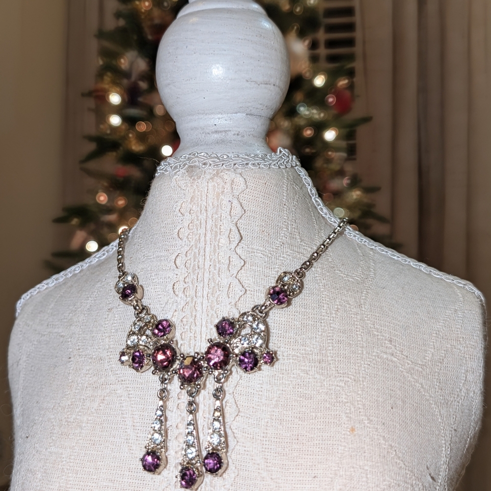 Ornate Sparkling Vintage 1940's Formal Rhodium Plated Purple Rhinestone Necklace